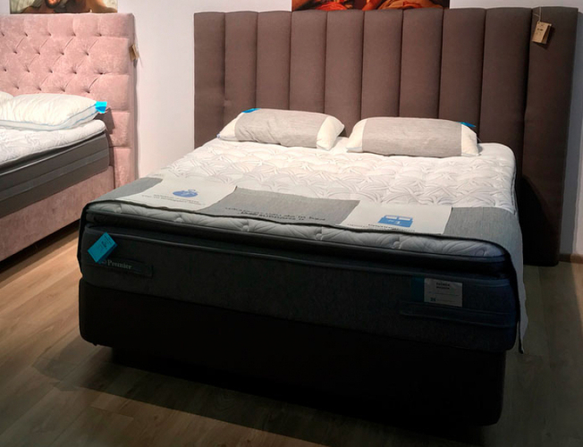 Кровать Astra с основанием Raibox